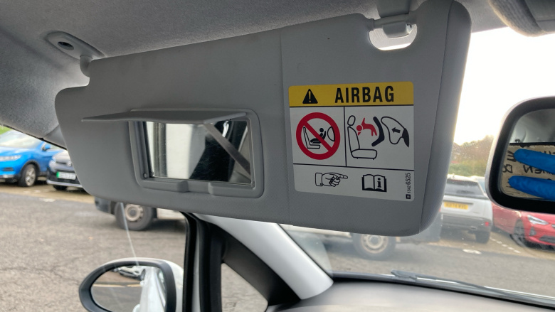 Vauxhall Corsa 1.4 SE Nav 5dr Petrol Hatchback